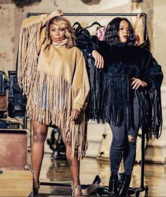 Fashion solid color long-sleeved fringed top VK2210