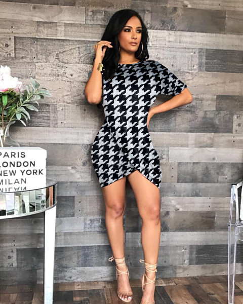 Sexy round neck dress short sleeve two-color stitching female nightclub dress FS59
