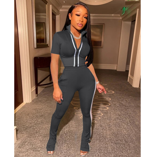 Women's solid color stitching sports and leisure short-sleeved trousers two-piece suit AC8285