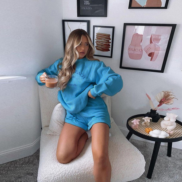 2021 autumn foreign trade women's new style fleece thicker loose embroidered long-sleeved sweater bag hip shorts suit K21S06700