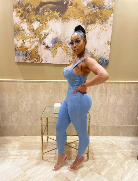 The new fashion and popular denim overalls women's feet are thin overalls JLX6921