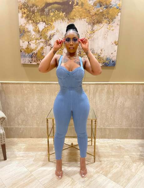 The new fashion and popular denim overalls women's feet are thin overalls JLX6921