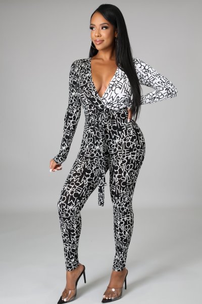 Women's 2021 autumn and winter fashion color matching V-neck sexy hip-lifting strappy jumpsuit W9320