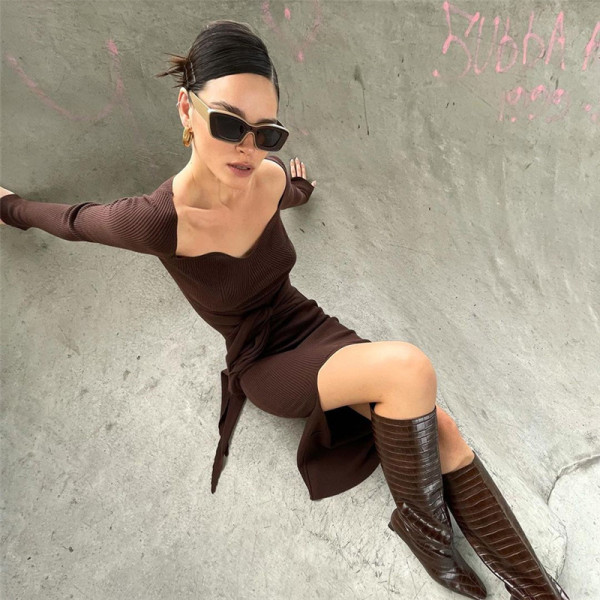 2021 autumn and winter new women's fashion square neck long sleeves slim temperament mid-length dress women K21D07680