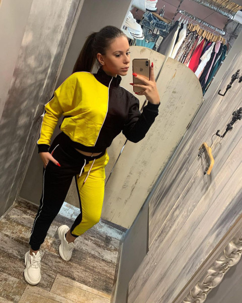 Popular women's color matching butt sleeves fashion casual sports two-piece suit HM6533