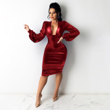 Big V-neck hot-stamping shiny nightclub slim fit buttocks sexy dress Q21W991