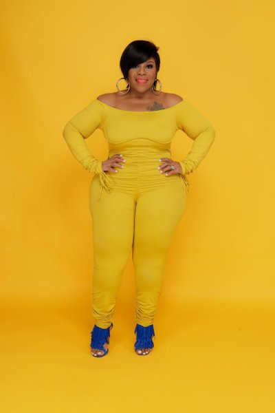 Solid color one-shoulder tight-fitting loose mid-waist jumpsuit QY18027