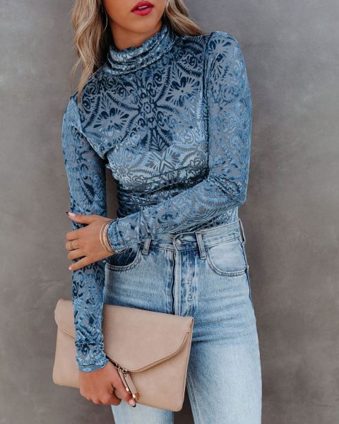 New autumn and winter high neck velvet burnt flower bottoming shirt top S21S5050