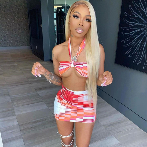 2021 autumn and winter cross-border women's new fashion halter neck lace halter sexy bag hip short skirt two-piece suit K21S08201