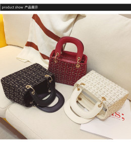 Bag women 2021 autumn and winter new trendy fashion Korean version of simple woolen cloth single shoulder bag net red oceanic messenger bag