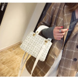 Bag women 2021 autumn and winter new trendy fashion Korean version of simple woolen cloth single shoulder bag net red oceanic messenger bag