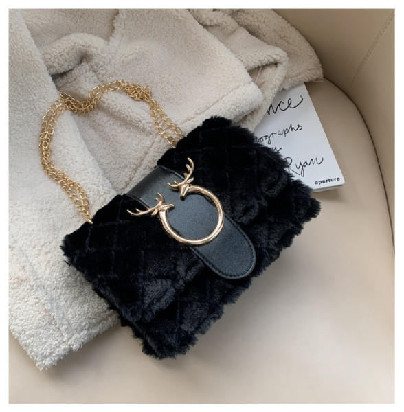 Net celebrity small bag female 2021 new fashion net celebrity chain bag lamb plush shoulder bag western-style messenger bag