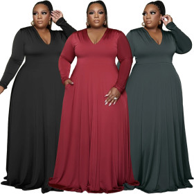 Fashion women's solid color large size V-neck long-sleeved large skirt loose dress