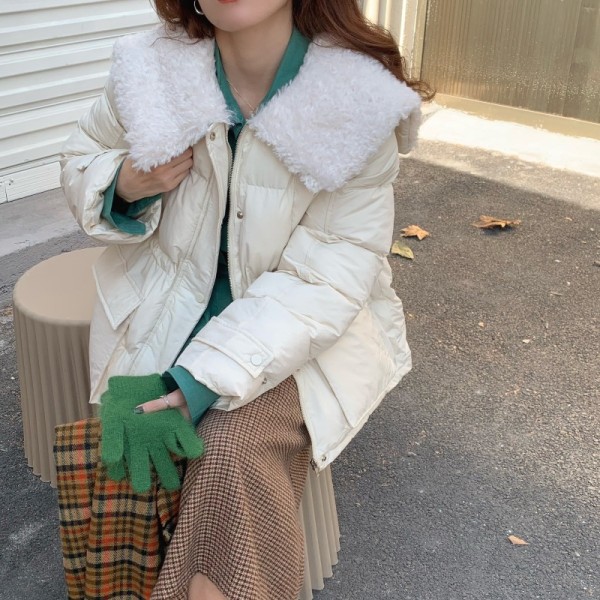 Korean version of the navy fur collar down jacket women's 2021 new winter thick and warm design feels thin bread jacket