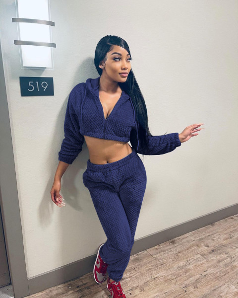 Ladies plus fleece two-piece suit thick warm winter sports and leisure ladies suit