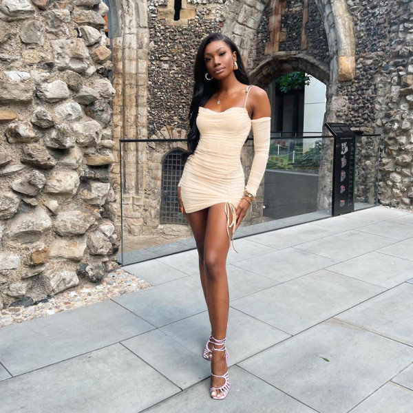 The new one-line neck mesh see-through stitching sexy suspender dress