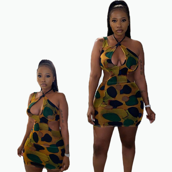 Sexy one-shoulder hollow graffiti bag hip dress  FFD1123