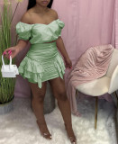 Two-piece pleated skirt with wood ears