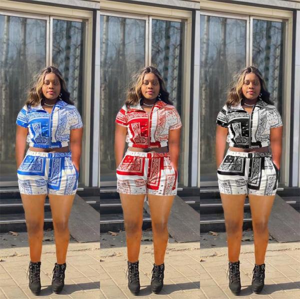 Women Fashion Cashew Flower Totem Printed Zipper Set