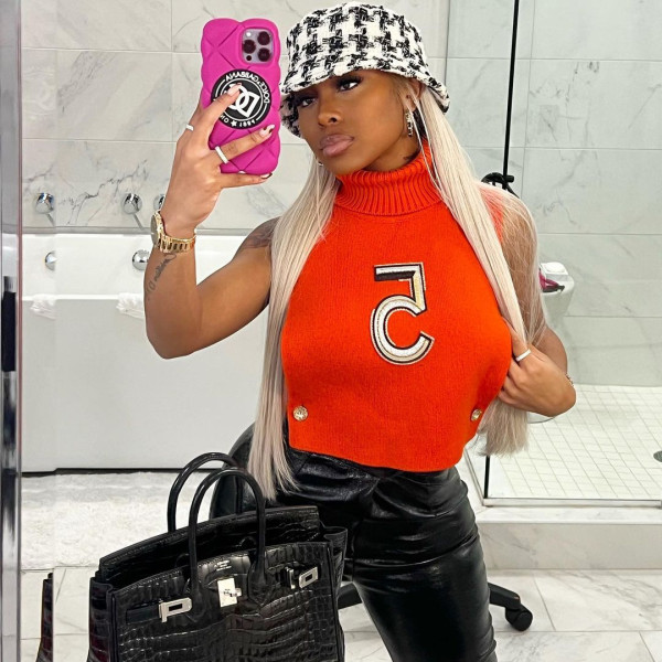 Women's Spring and Autumn New Fashion Solid Color Knit Vest Retro Hollow Digital Vest