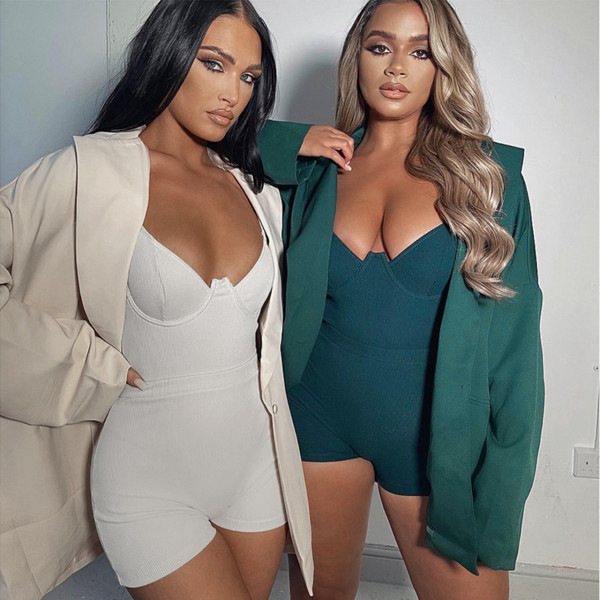 Solid color ribbed suspender jumpsuit + casual shorts two-piece set