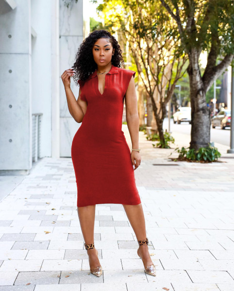 women's fashion sleeveless solid color dress