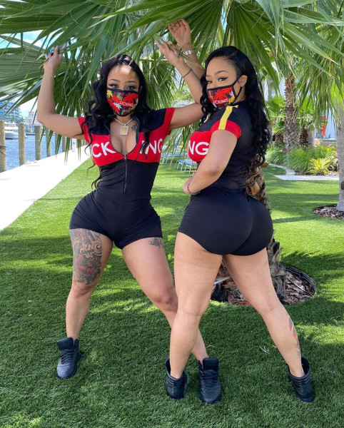 Women's summer sexy letter UCKING stitching zipper jumpsuit