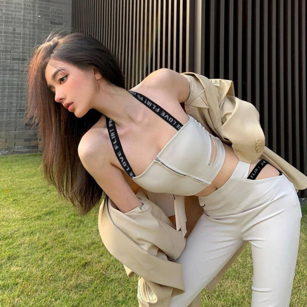Hanging neck zipper exposed navel wrap chest solid color casual trousers small sexy hollow two-piece suit
