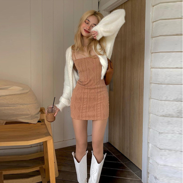 Hot girl style solid color knitted crocheted waist sling dress spring thin bag hip waist short skirt