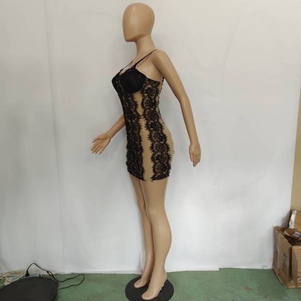 Mesh lace stitching suspender skirt with chest pad