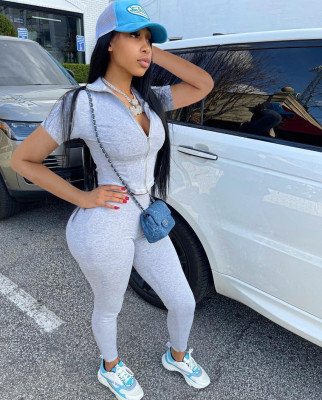 Women's Summer Leisure Zipper Sports Suit Solid Color Short Sleeve Two Piece Set