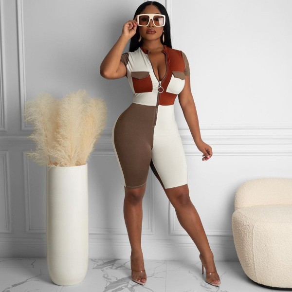 Fashionable and sexy tight-fitting contrast color stitching short jumpsuit
