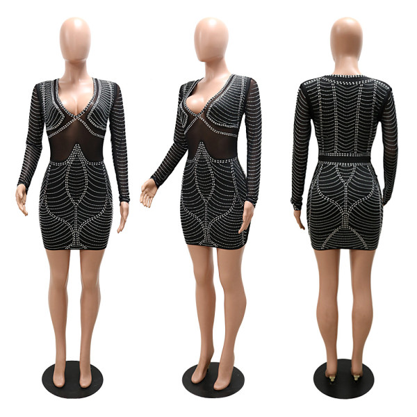 Fashion sexy V-neck hot diamond dinner party bag hip perspective dress nightclub style