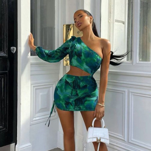 Tie-dye characteristic print slanted shoulder long-sleeved one-shoulder personality temperament commuter stitching bag hip drawstring short skirt dress female