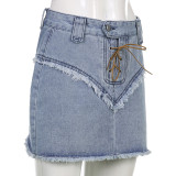 Fashionable and sexy stitching brushed eyelet lace-up denim skirt