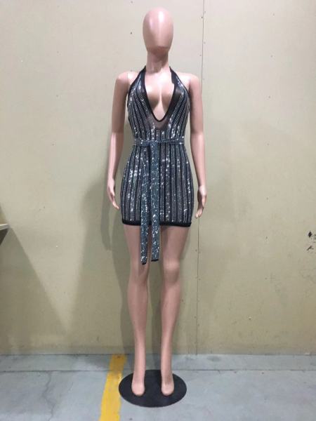 halterneck dress with tie