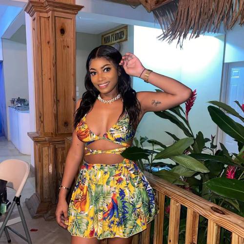 halterneck lace-up printed bikini two-piece pleated skirt