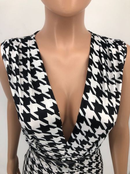Sleeveless Deep V Houndstooth Print Jumpsuit with Belt