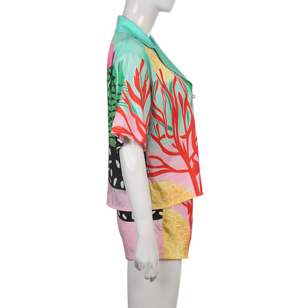 Women's vacation style coral color printed lapel shirt T-shirt top shorts two-piece set T23661