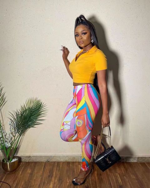 V-neck T-shirt top and printed trousers two-piece set