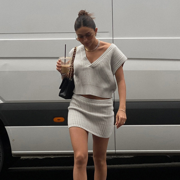 Sexy low-cut short-sleeved slim top high waist bag hip skirt suit