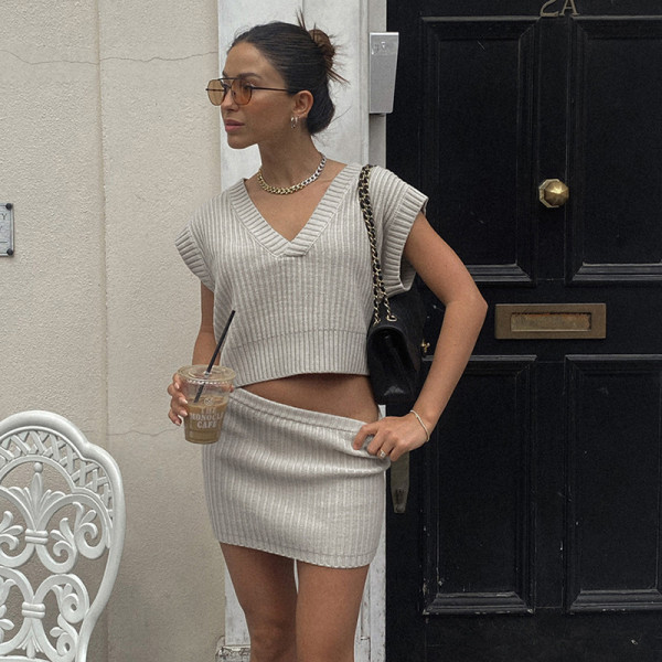 Sexy low-cut short-sleeved slim top high waist bag hip skirt suit