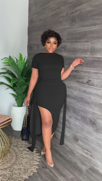 Fashion One-Line Neck Short-Sleeve Top Two-Piece Mid Skirt Set