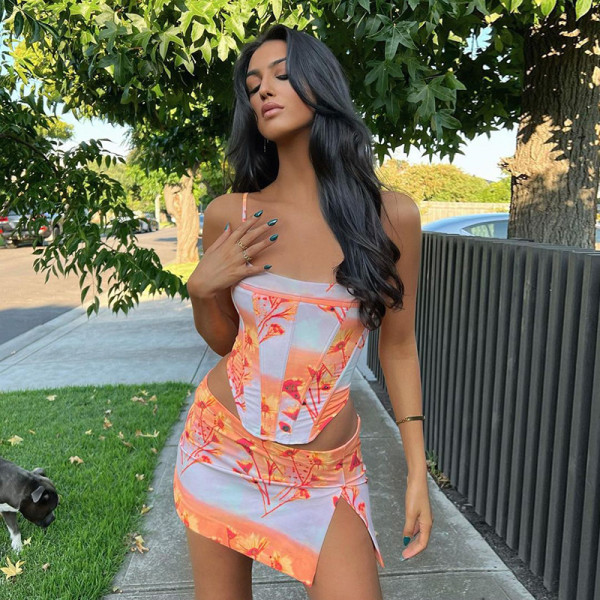 Fresh and sweet printed sling fishbone three-dimensional backless eyelet strappy top high waist slit tight skirt suit