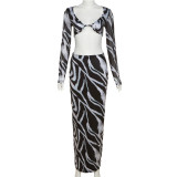 Fashionable and sexy V-neck low-cut T-shirt slim fit hip skirt suit