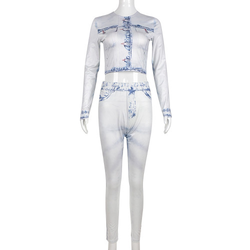 Two-piece stylish casual suit with personalized print T-shirt and trousers