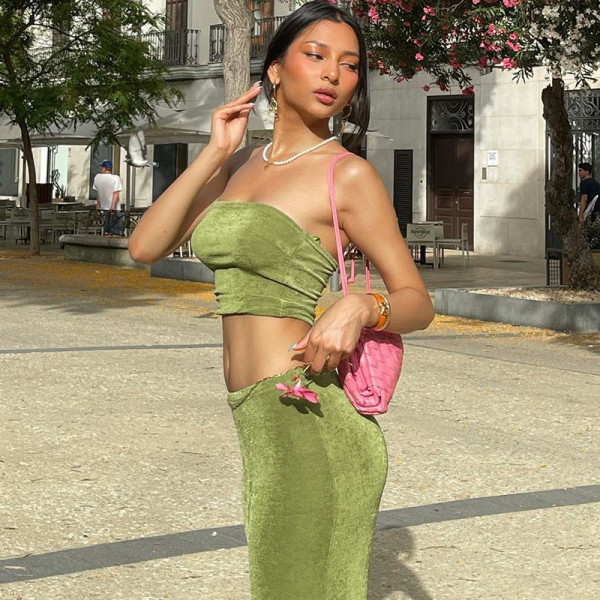 Temperament wrapped chest exposed navel street niche style lotus leaf long skirt suit