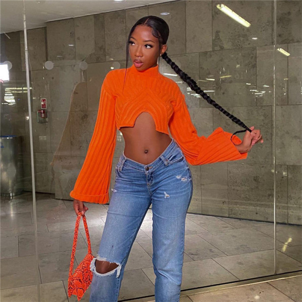 Fashionable round neck flared sleeve short cropped knitted sweater with navel design