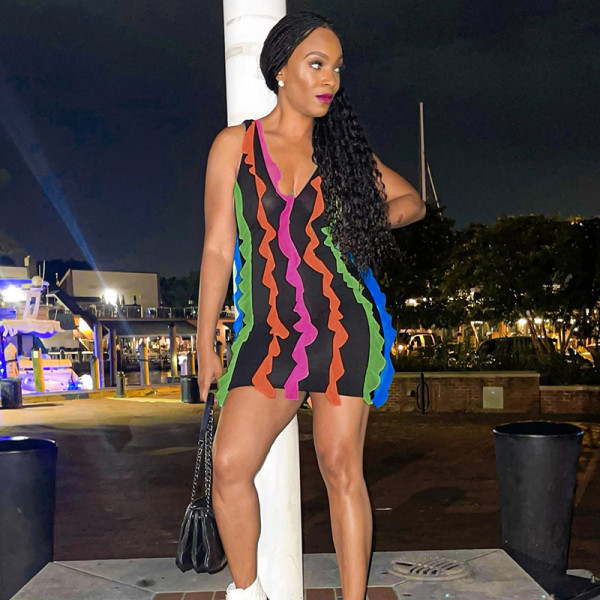 V-neck sexy backless multicolor lace bag hip dress