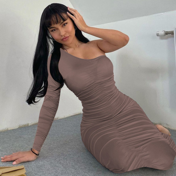Fashionable One Shoulder Long Sleeve Crinkled Slim Dress